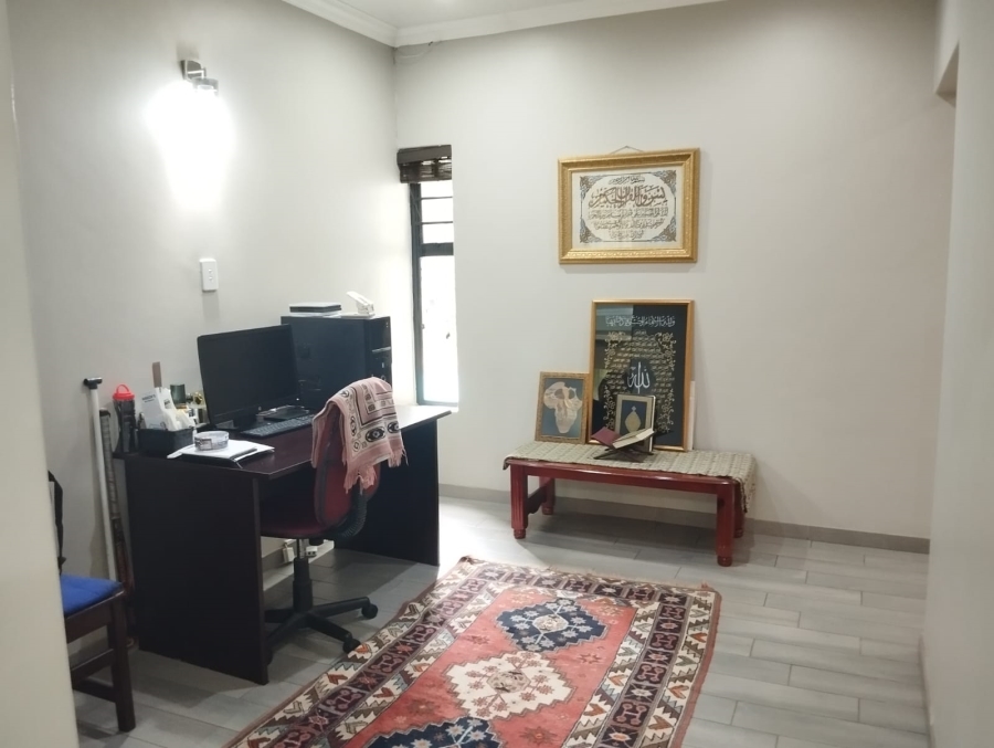 4 Bedroom Property for Sale in Grimbeeck Park North West